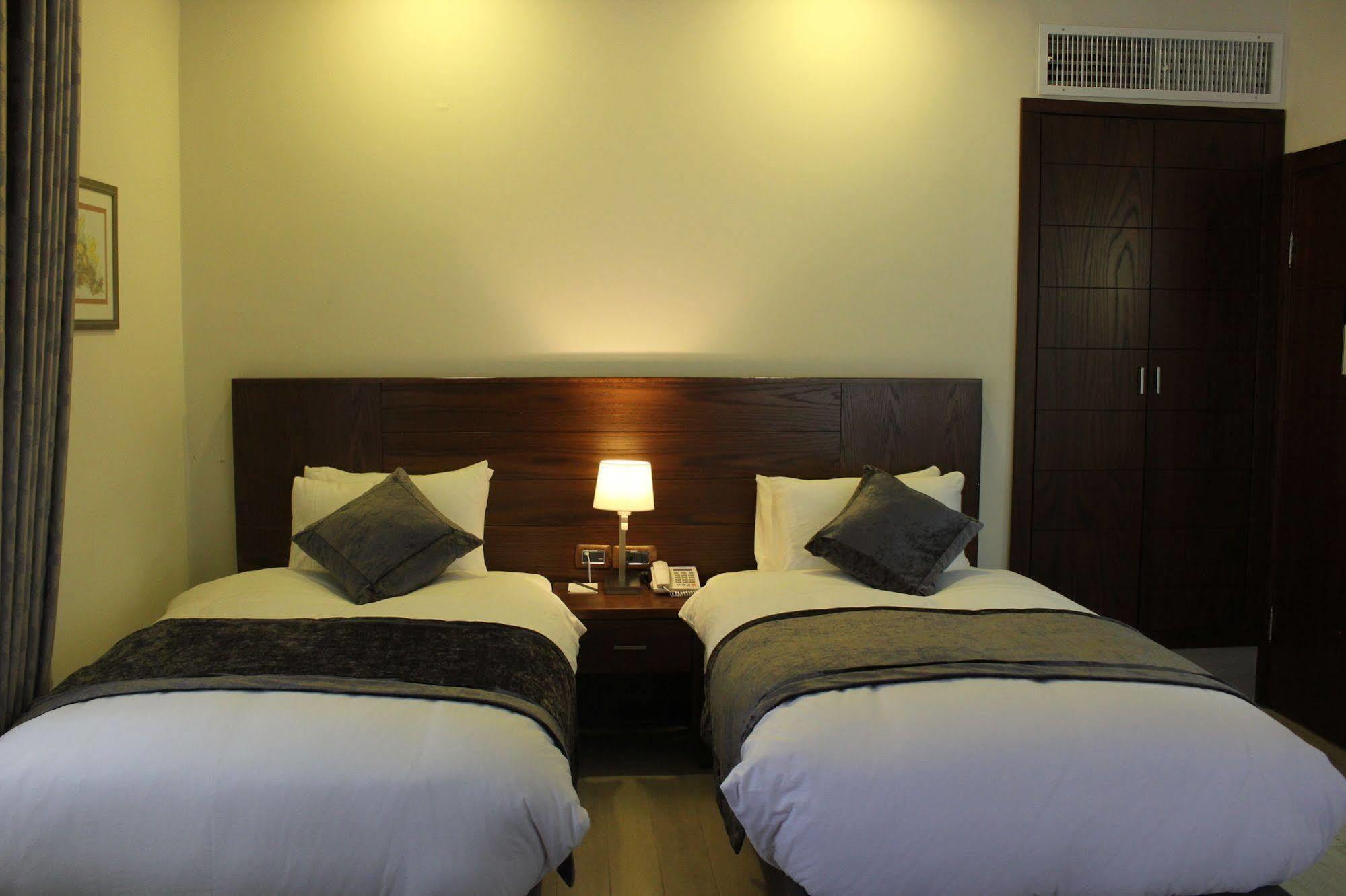 Lavender Boutique Hotel Ramallah Exterior foto